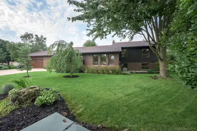 86 Parks Edge Close, London South, On N6k 3p8