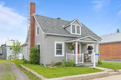 1127 Labrosse Road E, Hawkesbury, On K0b 1p0