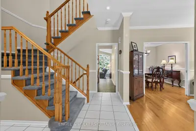 2812 Hank Rivers Drive, Blossom Park - Airport And Area, On K1t 4a2