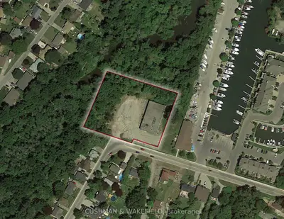 3 Lake Street, Grimsby, On L3m 2g4