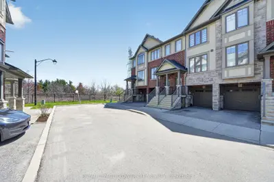 1169 Garner Road E 28, Hamilton, On L9g 0g8