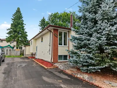 643 Robarts Avenue, North Bay, On P1b 7e5