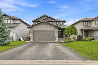 18 Granite Drive, Belleville, On K8p 0c6