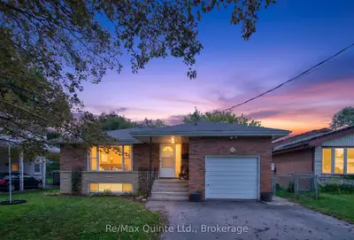 8 Plaza Square, Belleville, On K8n 4j3