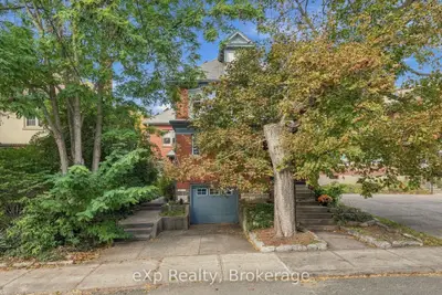385 Stewart Street, Peterborough, On K9h 4a9