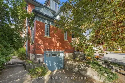 385 Stewart Street, Peterborough, On K9h 4a9