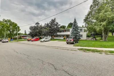 231 Wellington Street N, Woodstock, On N4s 6s1