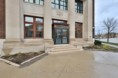 404 King St Street W 424, Kitchener, On N2g 2l5