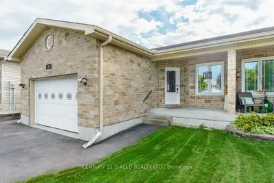 46 Sunset Boulevard, Cornwall, On K6h 7m3