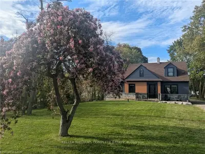 1429 Highway #8 Road, Hamilton, On L8e 5k8