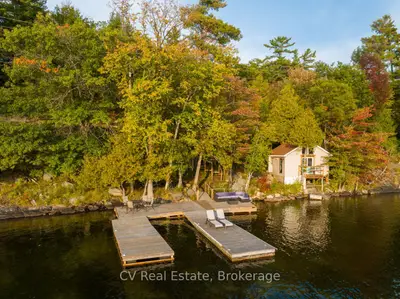 1356 & 1357 Peninsula Road, Muskoka Lakes, On P0b 1j0