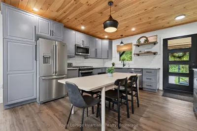 11 Maitland Avenue, Central Huron, On N7a 3x8