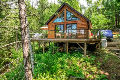 592 Moccasin Lake Road, Brudenell, Lyndoch And Raglan, On K0j 2e0