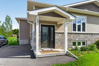 250 Lourdes Avenue, Cornwall, On K6h 0e8