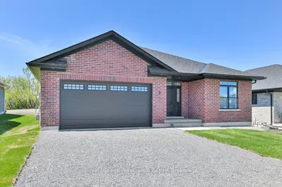 8 Dunmor Street, Stirling-rawdon, On K0k 3e0