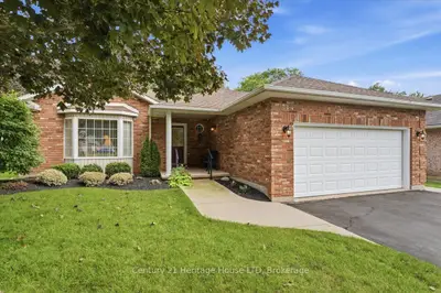 17 Oakridge Boulevard, Pelham, On L0s 1e5