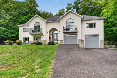 27 Collins Drive, Frontenac, On K0h 1x0