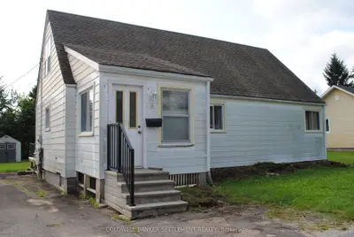 48 Pine Street, Smiths Falls, On K7a 3t6