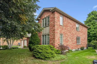 24 Fieldstone Road, Guelph, On N1l 1b4