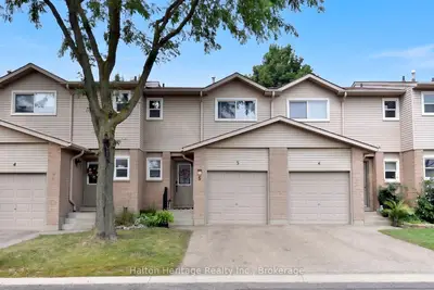 15 Derby Street 5, Hamilton, On L8w 3t3