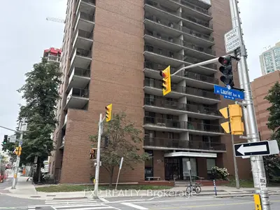 475 Laurier Avenue W 1708, Ottawa Centre, On K1r 7x1