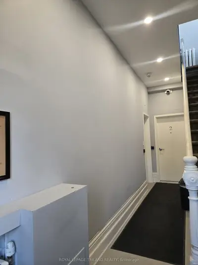 60 Blackfriars Street 2, London North, On N6h 1k7