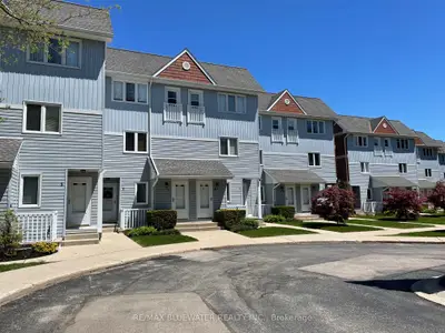 48 Ontario Street S 7, Lambton Shores, On N0m 1t0
