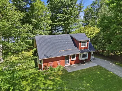 68 Goodman Crescent, Prince Edward County, On K0k 2t0
