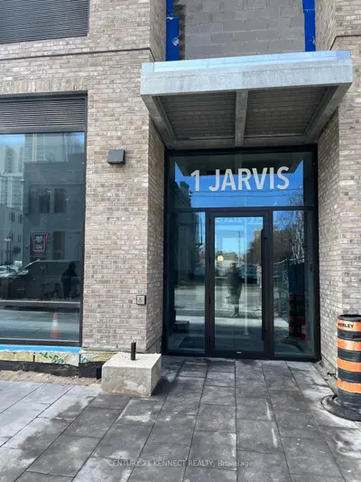 1 Jarvis Street 1108, Hamilton, On L8r 3j2