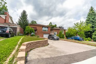 1262 Upper Gage Avenue, Hamilton, On L8w 1e4