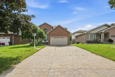 12 Sumner Crescent, Grimsby, On L3m 5e2