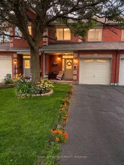 5 Chantilly Gate, Stittsville - Munster - Richmond, On K2s 2b2