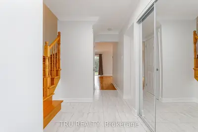 14 Wolfgang Drive, Barrhaven, On K2j 1t1