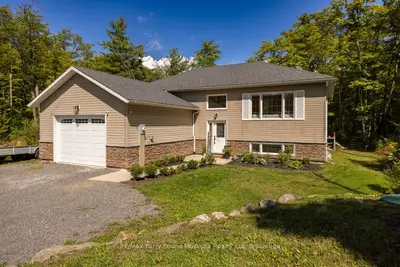 290 Rankin Lake Road, Seguin, On P2a 2w8