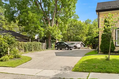 12 Foster Avenue, Guelph, On N1h 3b3