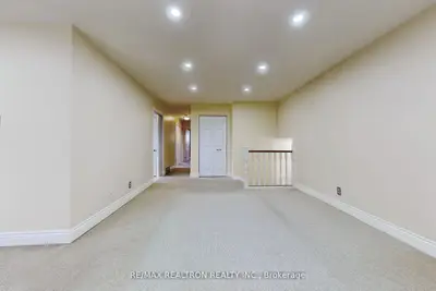 43 Odessa Street, Hamilton, On L8j 1a3