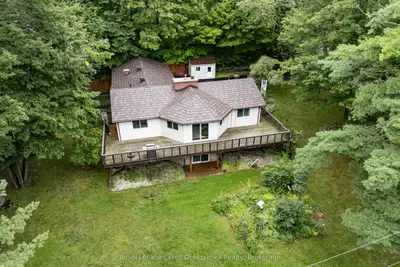 230 Lakeview Avenue, Gravenhurst, On P1p 1r4