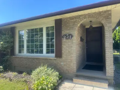 251 St Augustine Drive, St. Catharines, On L2p 3l9