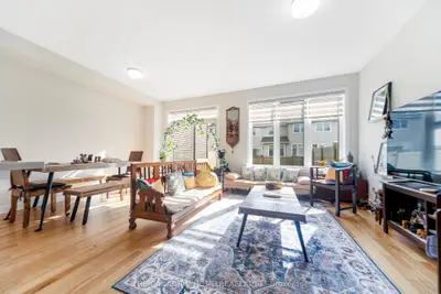 921 Clarkia Street, Blossom Park - Airport And Area, On K1t 0y2