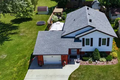 460 Wellington Avenue S, North Perth, On N4w 2j4