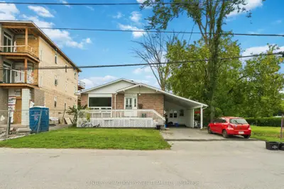 1150 St Pierre Street B, Orleans - Convent Glen And Area, On K1c 1l5