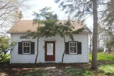 4690 Bath Road, Loyalist, On K0h 1g0
