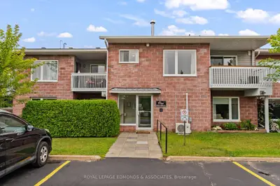 1 Crandall Street 212, Pembroke, On K8a 8m6