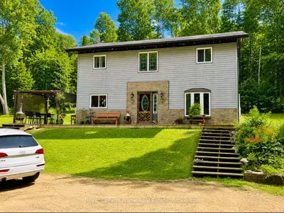 1630 Musclow Greenview Road, Hastings Highlands, On K0l 1c0