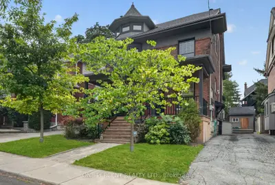 16 Beulah Avenue, Hamilton, On L8p 4g9