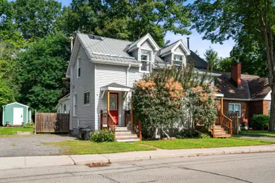 54 Hartley Street, Brockville, On K6v 3n5
