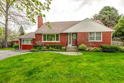 262 Simcoe Street, Niagara-on-the-lake, On L0s 1j0