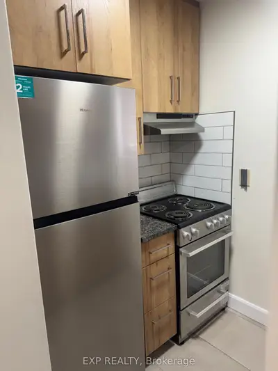 1268 Emperor Avenue 1, Carlington - Central Park, On K1z 8c5