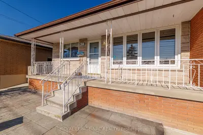 38 Rivercrest Road, Hamilton, On L8e 1m9
