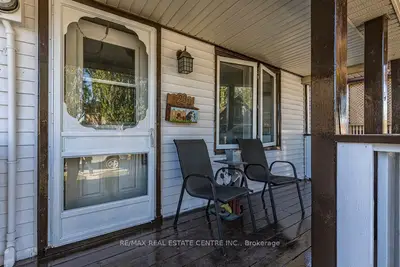 23 Frederick Avenue, Hamilton, On L8h 4k1
